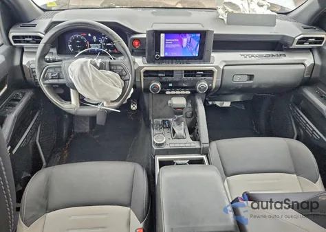 2024 Toyota Tacoma Double Cab z USA, uszkodzony, nr VIN 3TYKB5FN5RT004966